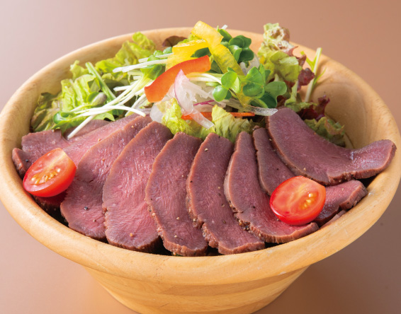 ローストたんサラダ 岡山駅前 居酒屋